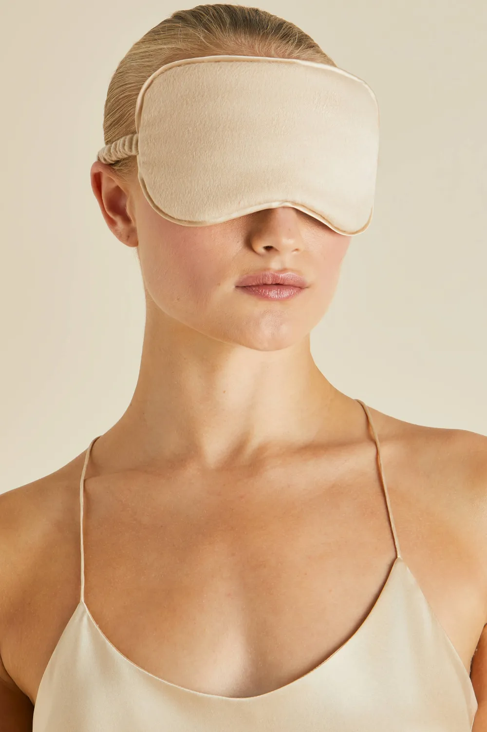Store Audrey Muscat Eye Maskin Cashmere Eye Masks
