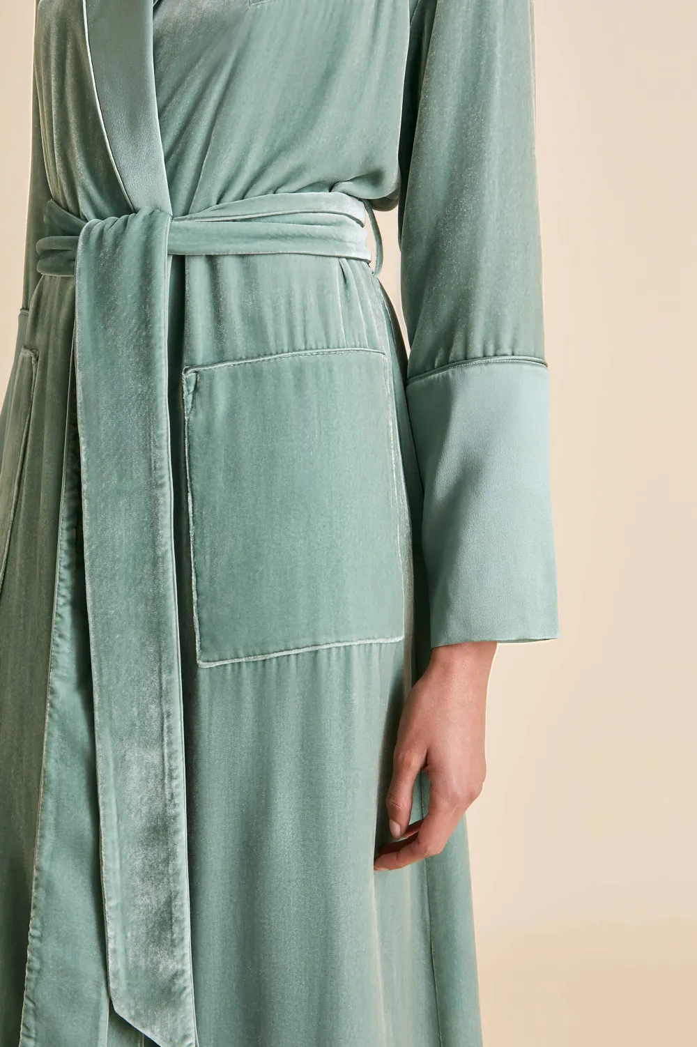 Cheap Capability Ash Robein Silk Velvet Robes