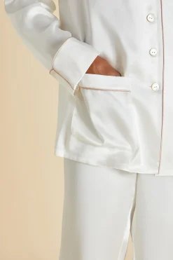 Hot Coco Oyster Pajamasin Silk Satin Pajamas