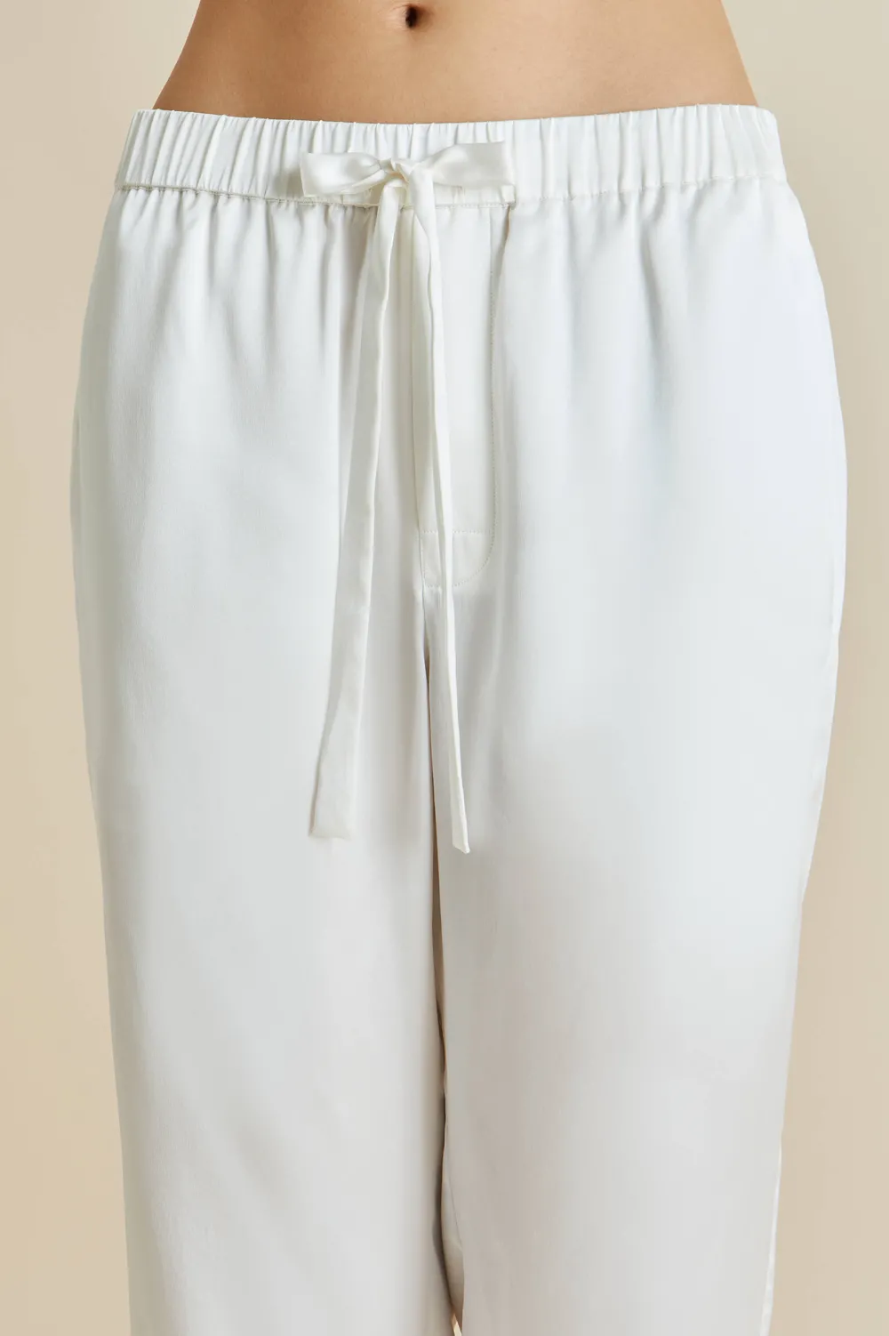 Sale Fifi White Pajamasin Silk Satin Pajamas