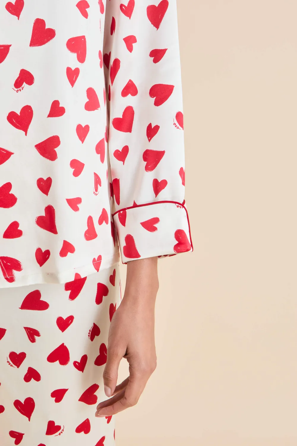 Best Lila Amore Red Heart Pajamasin Silk Satin Pajamas