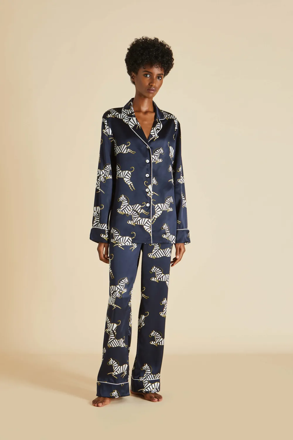 Store Lila Zizi Pajamasin Silk Satin Pajamas