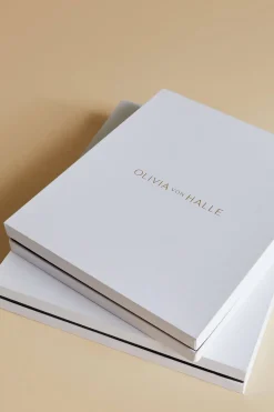 Store Lila Zizi Pajamasin Silk Satin Pajamas