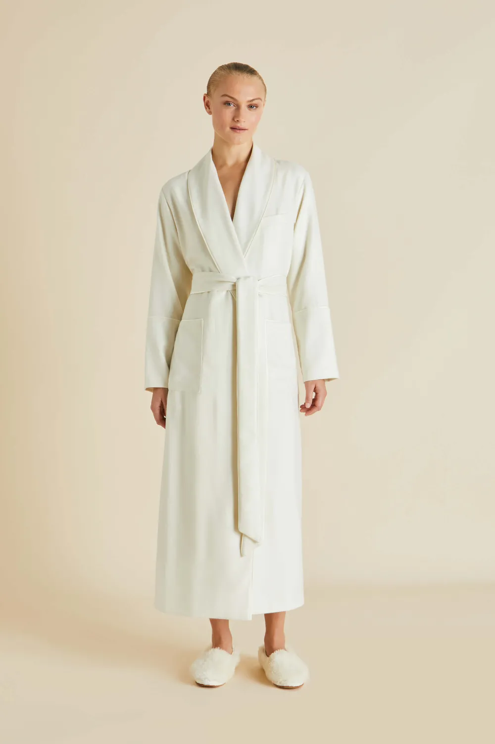 Shop Logan Aspen Robein Cashmere Robes