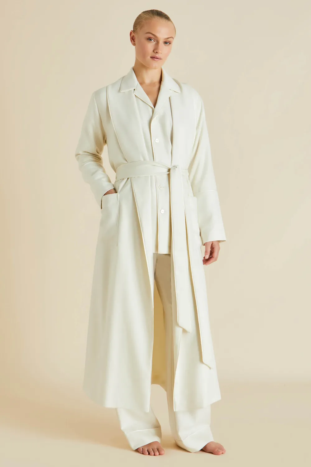Shop Logan Aspen Robein Cashmere Robes