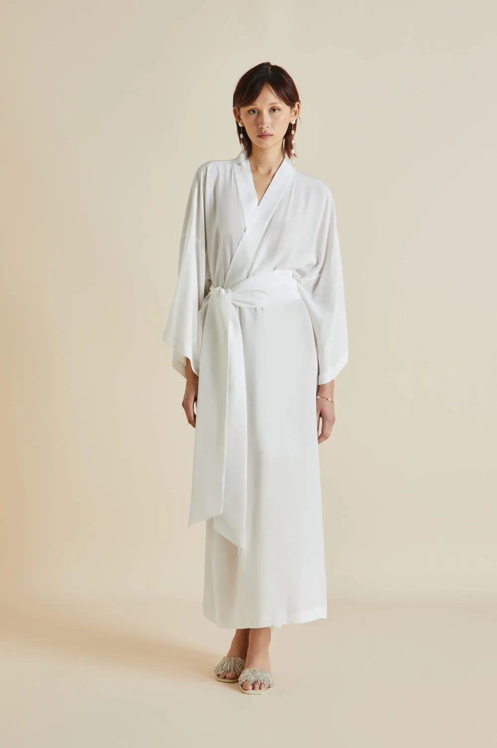Clearance Queenie White Robein Silk Crêpe de Chine Robes