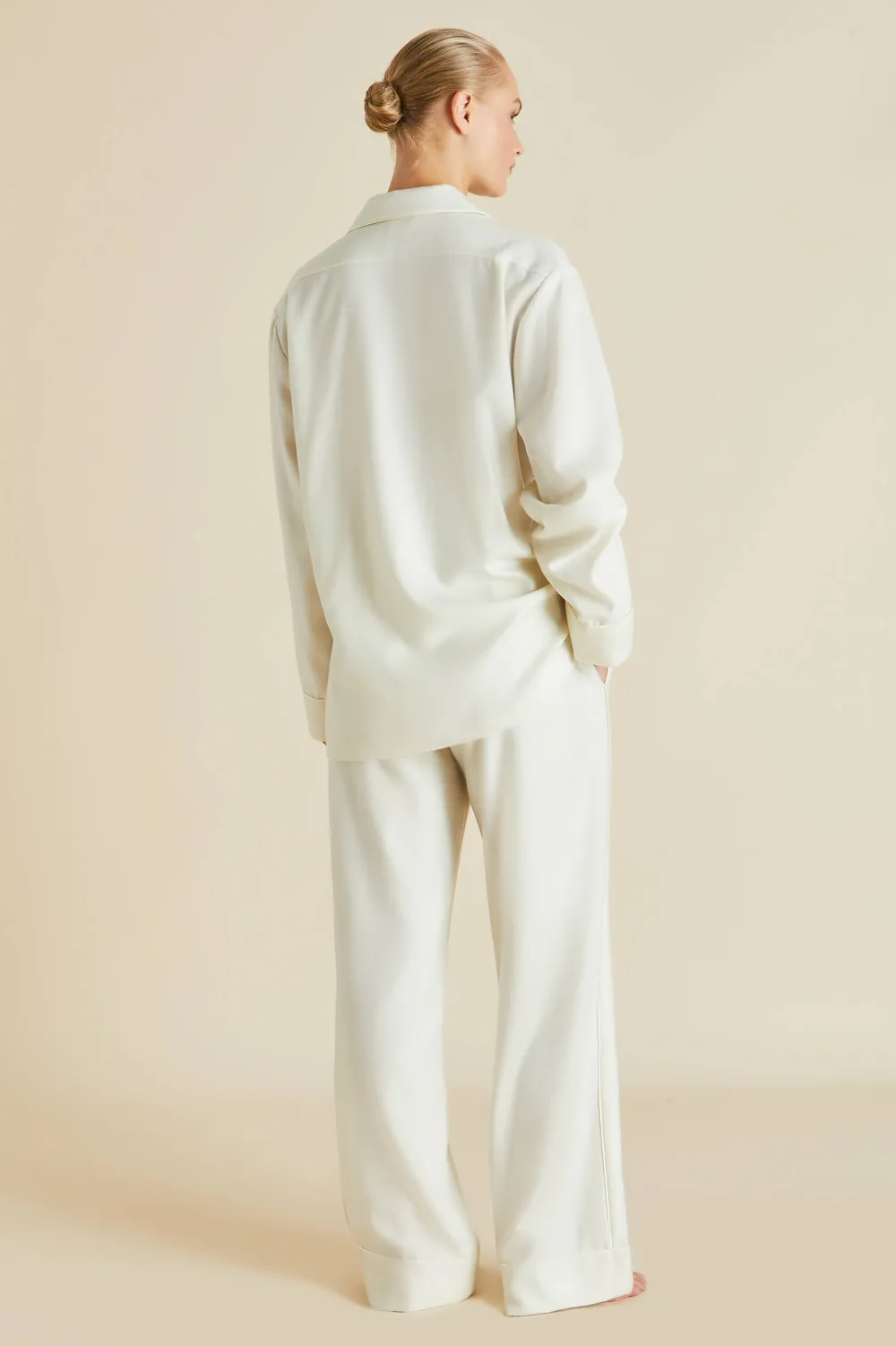 Shop Vanderbilt Aspen Pajamasin Cashmere Pajamas