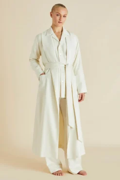 Shop Vanderbilt Aspen Pajamasin Cashmere Pajamas