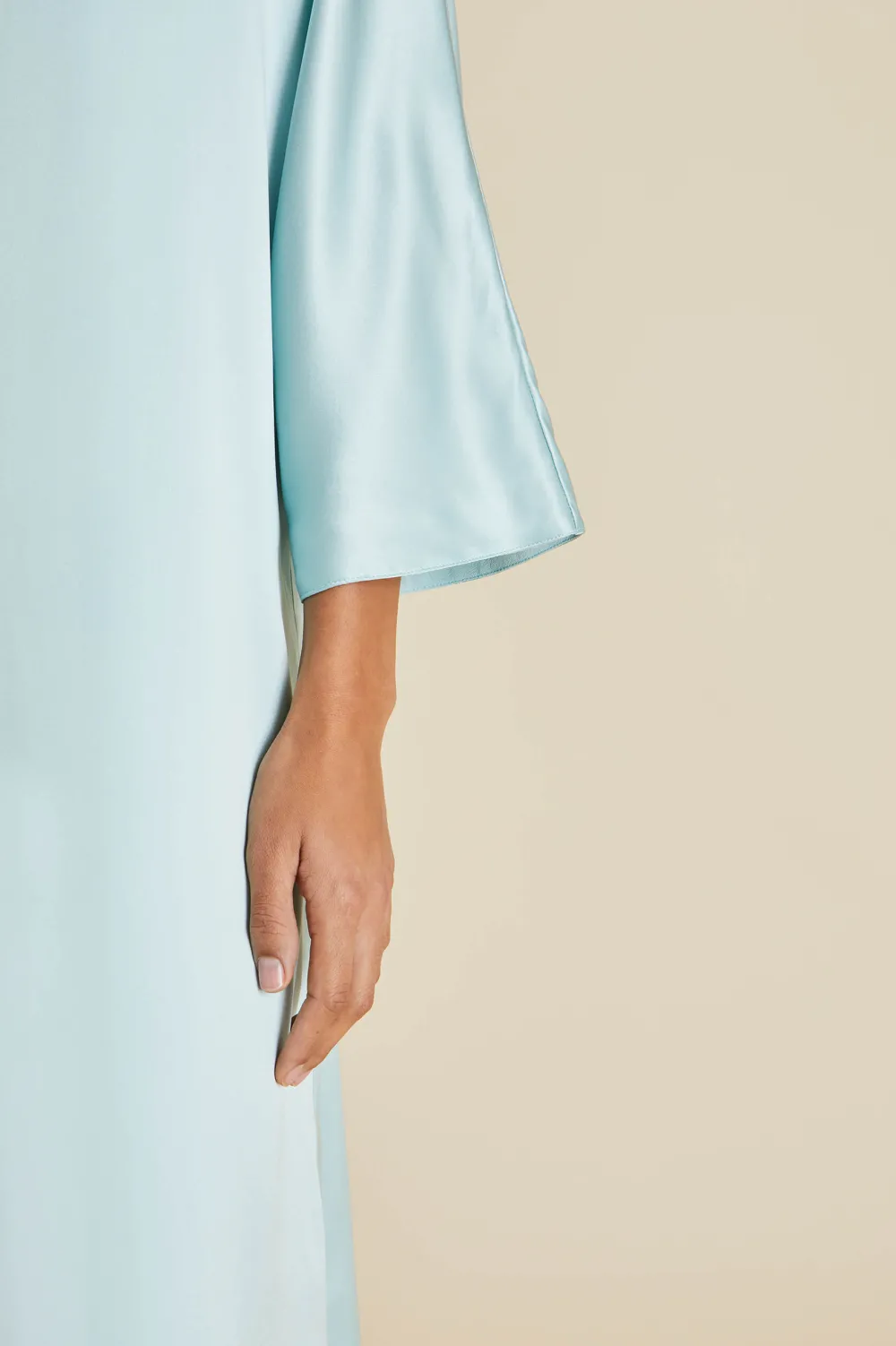 Fashion Vreeland Incantation Blue Embellished Dressin Sandwashed Silk Dresses