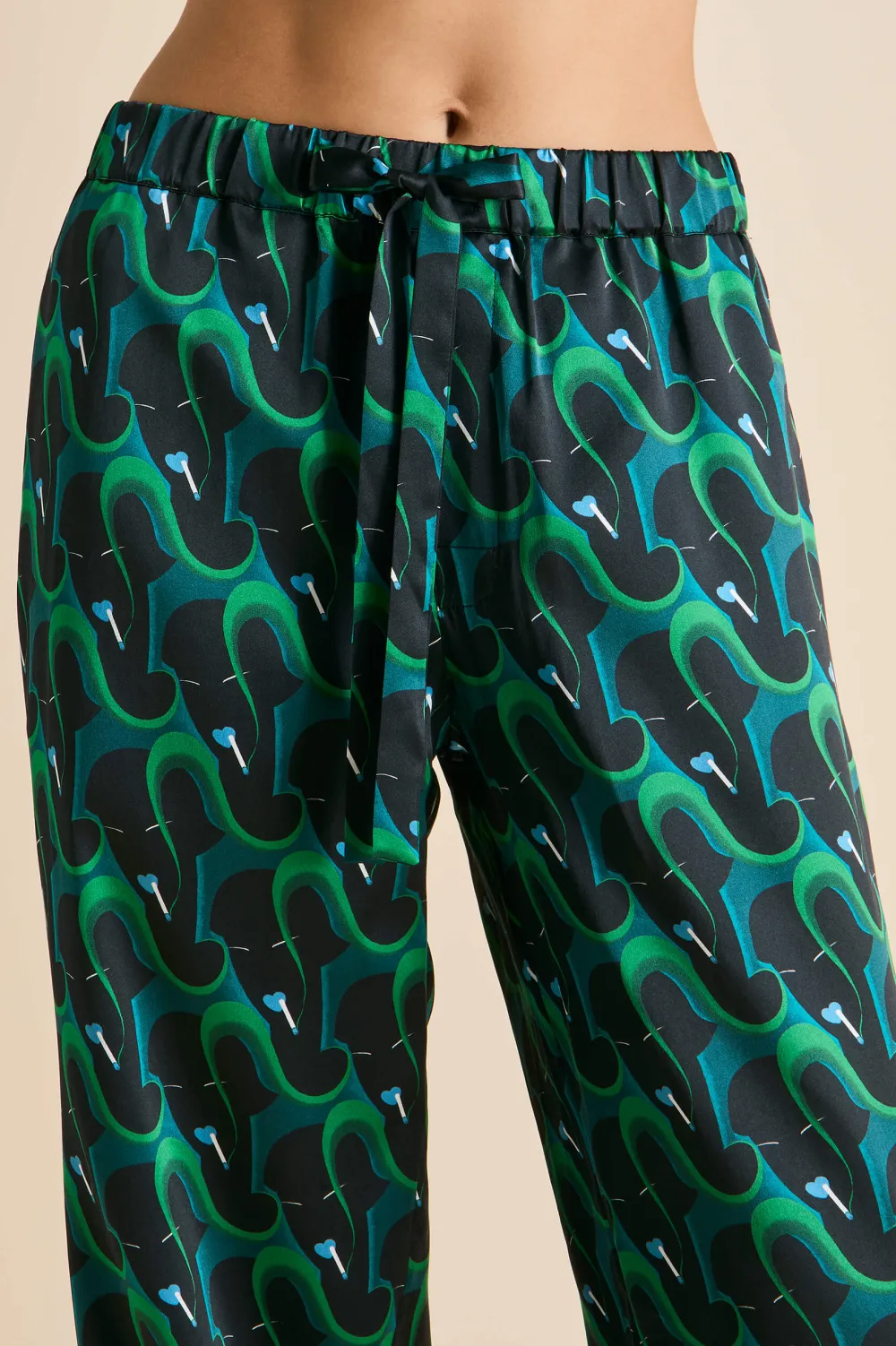 Clearance Yves Colette Figure Pajamasin Silk Satin Pajamas